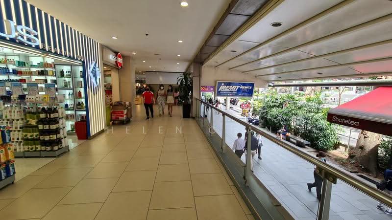 Lucky Plaza, 304 Orchard Road, Orchard / River Valley, 884 sqft, Mall Shop For Sale, by Helen Chan, 500273655 - Corridor - CommercialGuru.com.sg