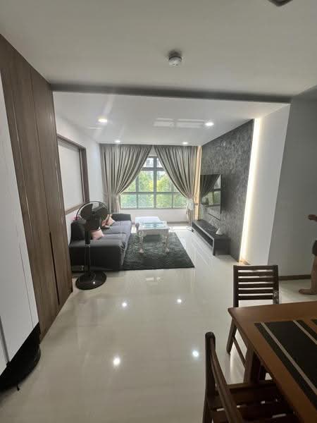 637B Punggol Drive, 637B Punggol Drive, Hougang / Punggol / Sengkang, 2 Bedrooms, 700 sqft, HDB Flat For Rent, by Jo Li, 500273673 - Living Room - PropertyGuru.com.sg