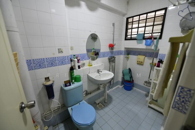 248 Pasir Ris Street 21, 248 Pasir Ris Street 21, Pasir Ris / Tampines, 4 Bedrooms, 1,593 sqft, HDB Flat For Sale, by Pristine Lim, 500273675 - Bathroom - PropertyGuru.com.sg