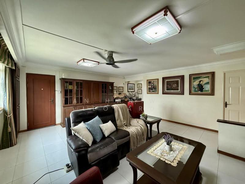 344 Ubi Avenue 1, 344 Ubi Avenue 1, Eunos / Geylang / Paya Lebar, 3 Bedrooms, 1,119 sqft, HDB Flat For Sale, by Tan Han Wei Leonard, 500273689 - Living Room - PropertyGuru.com.sg