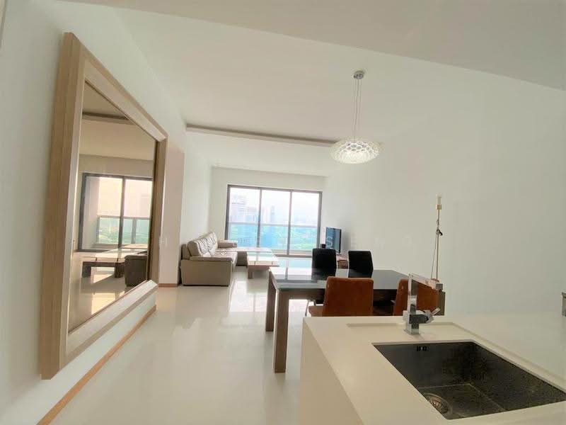 Marina Bay Residences, 18 Marina Boulevard, Boat Quay / Raffles Place / Marina, 2 Bedrooms, 1,227 sqft, Condominium For Sale, by Shirley Seng, 500273691 - Living Room - PropertyGuru.com.sg