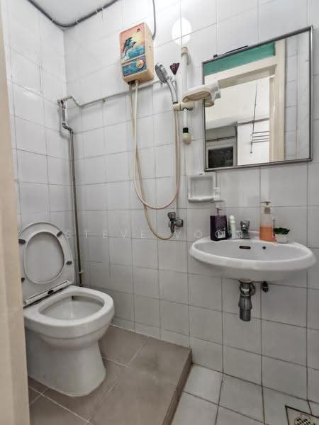 The Regalia, 2 River Valley Close, Orchard / River Valley, Room Rental, 120 sqft, Apartment For Rent, by Steve Voon, 500273704 - Bathroom - PropertyGuru.com.sg
