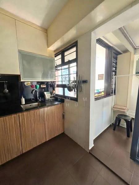 337C Tah Ching Road, 337C Tah Ching Road, Boon Lay / Jurong / Tuas, 3 Bedrooms, 1,012 sqft, HDB Flat For Sale, by Charm May Thu, 500273713 - Kitchen - PropertyGuru.com.sg