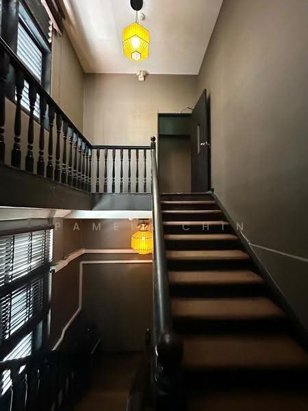 Spa / Massage 3 Storey Shophouse in Club Street, Club Street, Boat Quay / Raffles Place / Marina, 5,440 sqft, Shop / Shophouse For Rent, by Pamela Chin, 500273731 - Corridor - CommercialGuru.com.sg