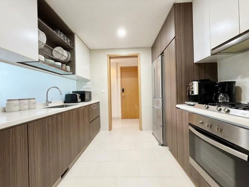 La Fiesta, 58 Sengkang Square, Hougang / Punggol / Sengkang, 4 Bedrooms, 1,367 sqft, Condominium For Sale, by Joey Lim, 500273743 - Kitchen - PropertyGuru.com.sg