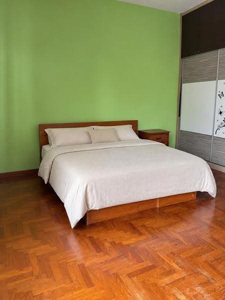 FINEST Rare Freehold Terrace in Mariam Way, Mariam Walk / Mariam Way / Mariam Close, Changi Airport / Changi Village, 5 Bedrooms, 3,500 sqft, Terraced House For Sale, by VINCENT LYE, 500273747 - Bedroom - PropertyGuru.com.sg