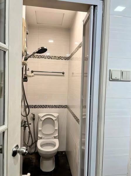 Northvale, 69 Choa Chu Kang Loop, Dairy Farm / Bukit Panjang / Choa Chu Kang, 6 Bedrooms, 1,518 sqft, Condominium For Sale, by Eugene Lee, 500273773 - Bathroom - PropertyGuru.com.sg