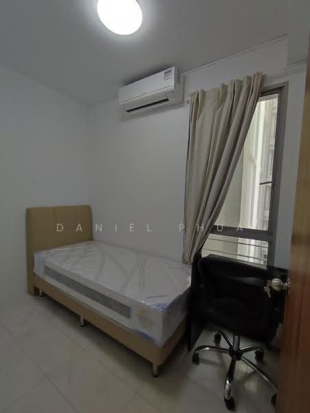 The Lakeshore, 31 Jurong West Street 41, Boon Lay / Jurong / Tuas, 3 Bedrooms, 1,109 sqft, Condominium For Sale, by Daniel Phua, 500273785 - Bedroom - PropertyGuru.com.sg