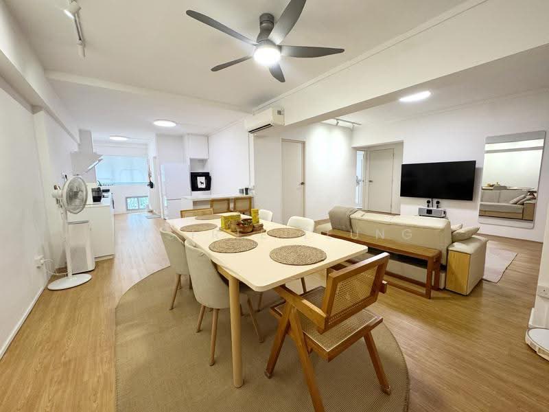 650 Jalan Tenaga, 650 Jalan Tenaga, Eunos / Geylang / Paya Lebar, 3 Bedrooms, 1,163 sqft, HDB Flat For Sale, by Desiree Leung, 500273786 - Living Room - PropertyGuru.com.sg