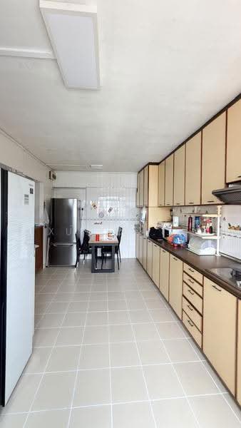 402 Fajar Road, 402 Fajar Road, Dairy Farm / Bukit Panjang / Choa Chu Kang, 3 Bedrooms, 1,109 sqft, HDB Flat For Sale, by Joe Ng Xu Hong 黄緒汯, 500273792 - Kitchen - PropertyGuru.com.sg