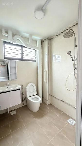 402 Fajar Road, 402 Fajar Road, Dairy Farm / Bukit Panjang / Choa Chu Kang, 3 Bedrooms, 1,109 sqft, HDB Flat For Sale, by Joe Ng Xu Hong 黄緒汯, 500273792 - Bathroom - PropertyGuru.com.sg