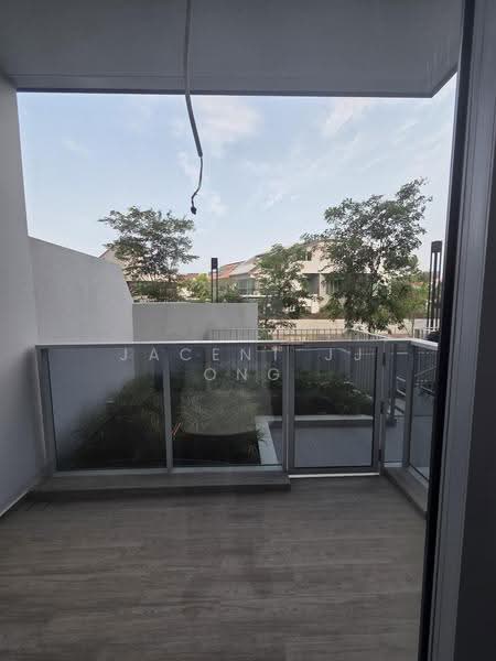Grand Dunman, 16 Dunman Road, East Coast / Marine Parade, 1 Bedroom, 549 sqft, Condominium For Rent, by Jacent Jj Ong, 500273795 - Balcony - PropertyGuru.com.sg