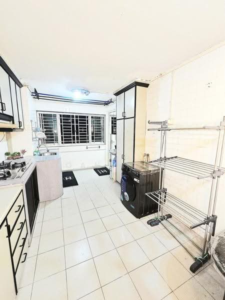 414 Ang Mo Kio Avenue 10, 414 Ang Mo Kio Avenue 10, Ang Mo Kio / Bishan / Thomson, Room Rental, 250 sqft, HDB Flat For Rent, by Doana Tan, 500273799 - PropertyGuru.com.sg