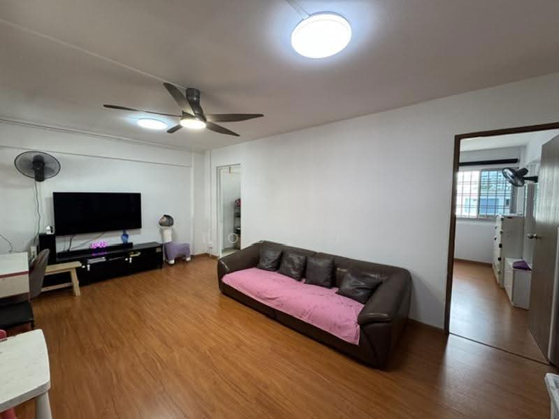 759 Yishun Street 72, 759 Yishun Street 72, Sembawang / Yishun, 3 Bedrooms, 904 sqft, HDB Flat For Sale, by Bob Ho, 500273802 - Living Room - PropertyGuru.com.sg