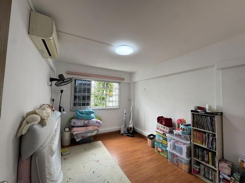 759 Yishun Street 72, 759 Yishun Street 72, Sembawang / Yishun, 3 Bedrooms, 904 sqft, HDB Flat For Sale, by Bob Ho, 500273802 - Bedroom - PropertyGuru.com.sg