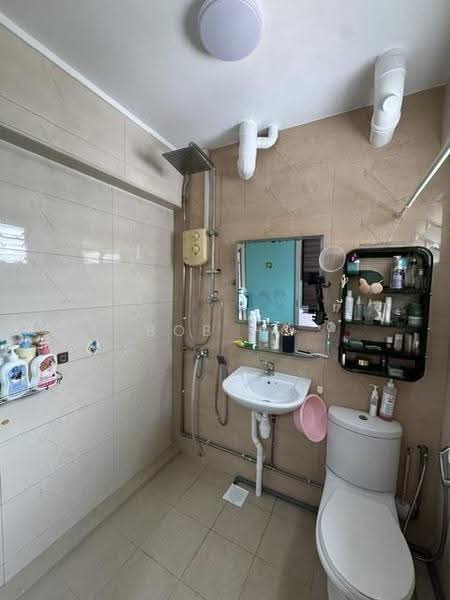 759 Yishun Street 72, 759 Yishun Street 72, Sembawang / Yishun, 3 Bedrooms, 904 sqft, HDB Flat For Sale, by Bob Ho, 500273802 - Bathroom - PropertyGuru.com.sg