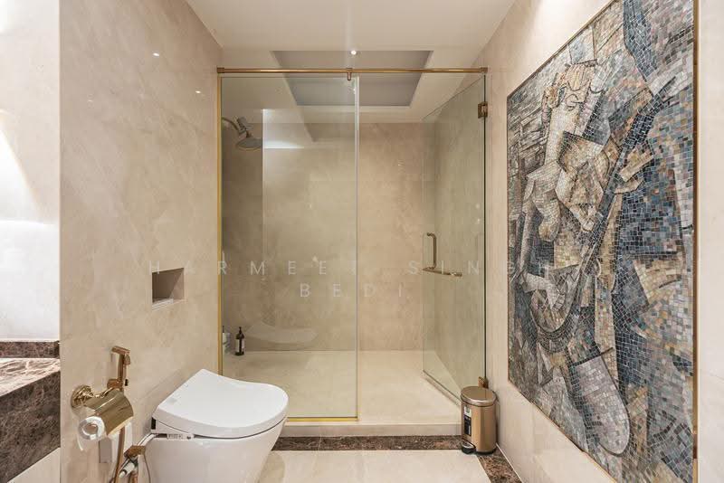 Yong An Park, 325 River Valley Road, Orchard / River Valley, 4 Bedrooms, 6,695 sqft, Condominium For Sale, by Harmeet Singh Bedi, 500273837 - Bathroom - PropertyGuru.com.sg