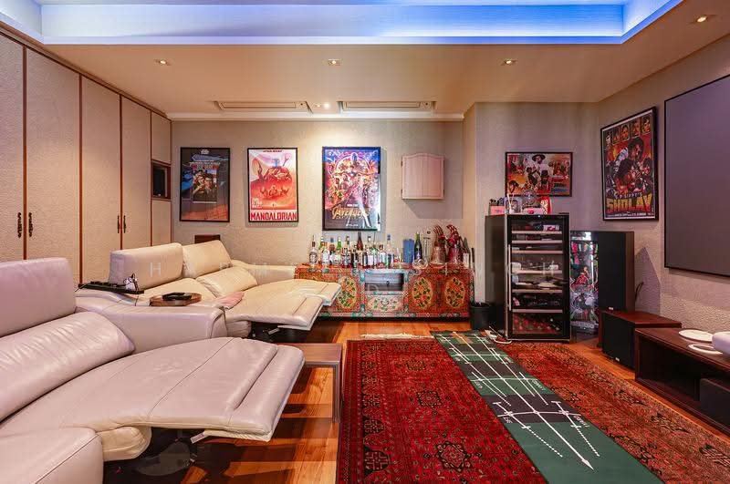 Yong An Park, 325 River Valley Road, Orchard / River Valley, 4 Bedrooms, 6,695 sqft, Condominium For Sale, by Harmeet Singh Bedi, 500273837 - Living Room - PropertyGuru.com.sg