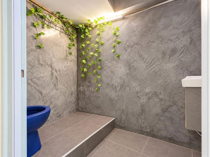 206 Boon Lay Drive, 206 Boon Lay Drive, Boon Lay / Jurong / Tuas, 3 Bedrooms, 1,292 sqft, HDB Flat For Sale, by Jolene Yang, 500273848 - Bathroom - PropertyGuru.com.sg