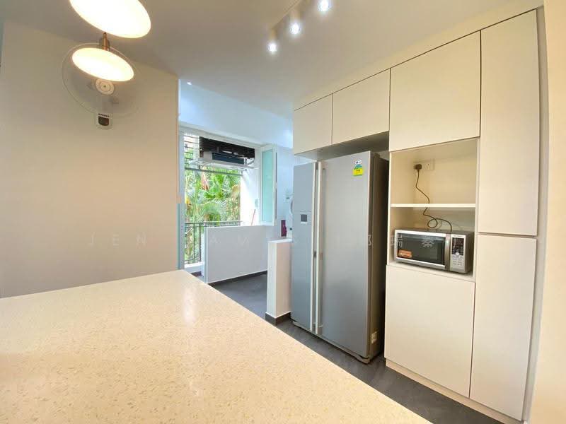 Pebble Bay, 130 Tanjong Rhu Road, East Coast / Marine Parade, 3 Bedrooms, 1,302 sqft, Condominium For Sale, by Jen James (邱瑞蓁), 500273851 - Kitchen - PropertyGuru.com.sg