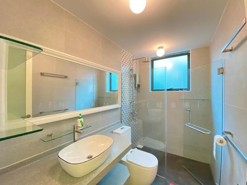 Pebble Bay, 130 Tanjong Rhu Road, East Coast / Marine Parade, 3 Bedrooms, 1,302 sqft, Condominium For Sale, by Jen James (邱瑞蓁), 500273851 - Bathroom - PropertyGuru.com.sg