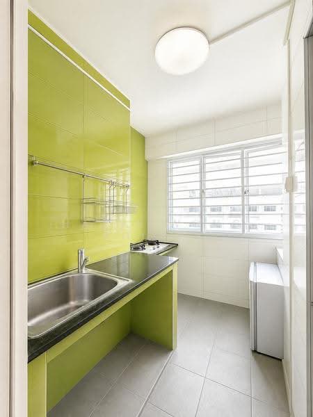 421 Serangoon Central, 421 Serangoon Central, Hougang / Punggol / Sengkang, 4 Bedrooms, 1,216 sqft, HDB Flat For Sale, by Hazel Wong You Er, 500273902 - Kitchen - PropertyGuru.com.sg