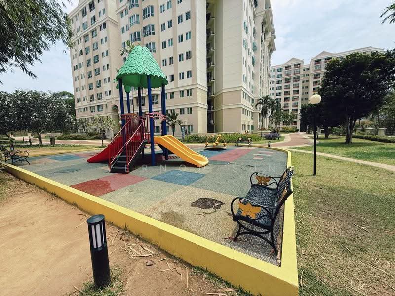 Melville Park, 26 Simei Street 1, Pasir Ris / Tampines, 2 Bedrooms, 958 sqft, Apartment For Rent, by Vernon Sun, 500273903 - Playground for the kids - PropertyGuru.com.sg