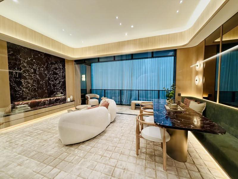 Amberwood at Holland, Tanglin / Holland / Bukit Timah, 4 Bedrooms, 1,141 sqft, Condominium For Sale, by Murphy Lee, 500273911 - Living Room - PropertyGuru.com.sg