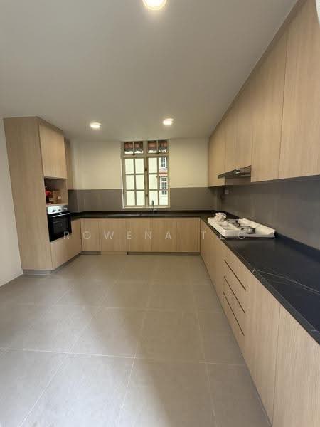 Wilmer House, 1 Saint Thomas Walk, Orchard / River Valley, 4 Bedrooms, 2,217 sqft, Condominium For Rent, by Rowena Teo, 500273921 - Kitchen - PropertyGuru.com.sg