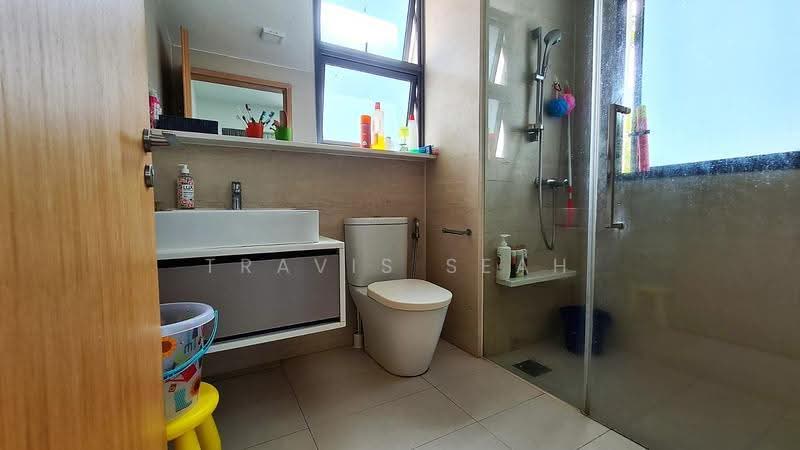 H2O Residences, 34 Fernvale Link, Seletar / Yio Chu Kang, 2 Bedrooms, 743 sqft, Condominium For Sale, by Travis Seah, 500273926 - Bathroom - PropertyGuru.com.sg