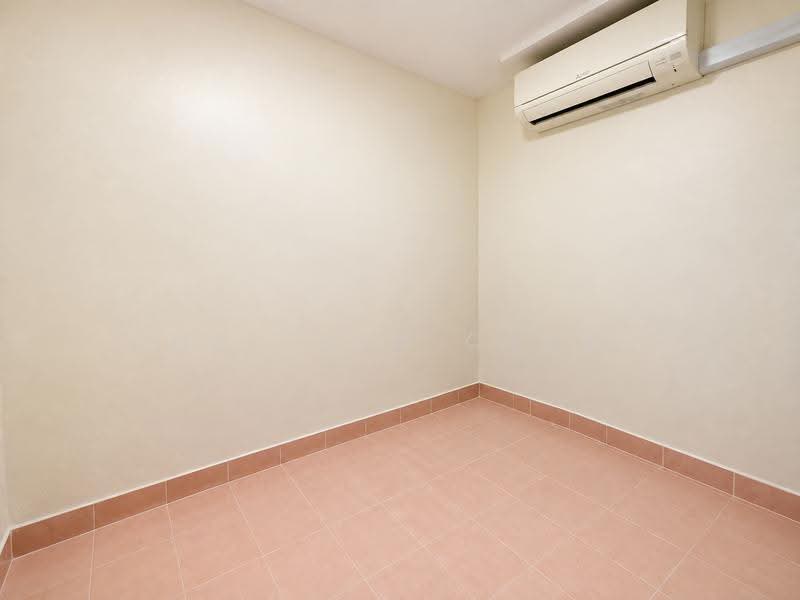 126 Lorong 1 Toa Payoh, 126 Lorong 1 Toa Payoh, Balestier / Toa Payoh, Room Rental, 120 sqft, HDB Flat For Rent, by Matthew Chow, 500273930 - Small Room - PropertyGuru.com.sg