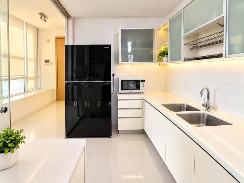 One Amber, East Coast / Marine Parade, 3 Bedrooms, 1,227 sqft, Condominium For Rent, by Roza Reis, 500273935 - Kitchen - PropertyGuru.com.sg