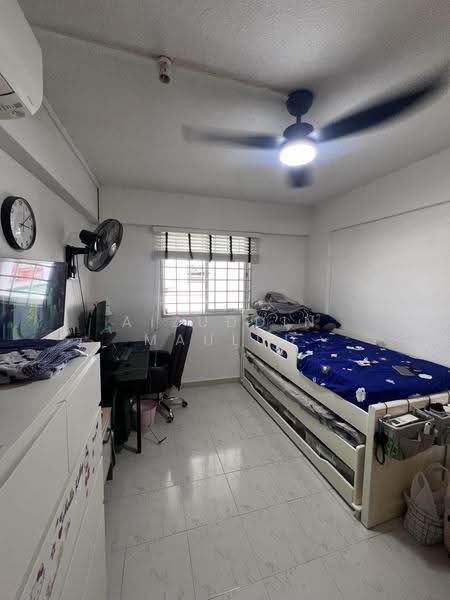 826 Tampines Street 81, 826 Tampines Street 81, Pasir Ris / Tampines, 2 Bedrooms, 700 sqft, HDB Flat For Sale, by Aizuddin Maulud, 500273944 - Bedroom - PropertyGuru.com.sg
