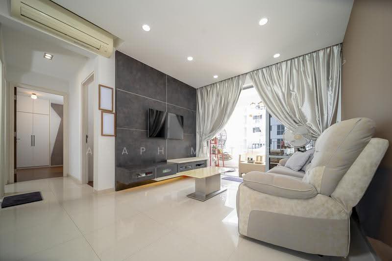 Arc at Tampines, 15 Tampines Avenue 8, Pasir Ris / Tampines, 3 Bedrooms, 1,055 sqft, Condominium For Sale, by Asaph Mathew, 500273947 - Living Room - PropertyGuru.com.sg