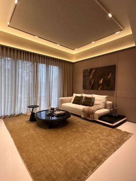 Parksuites, 18 Holland Grove Road, Tanglin / Holland / Bukit Timah, 4 Bedrooms, 3,068 sqft, Condominium For Sale, by PK Soh 苏培钧, 500273949 - Living Room - PropertyGuru.com.sg