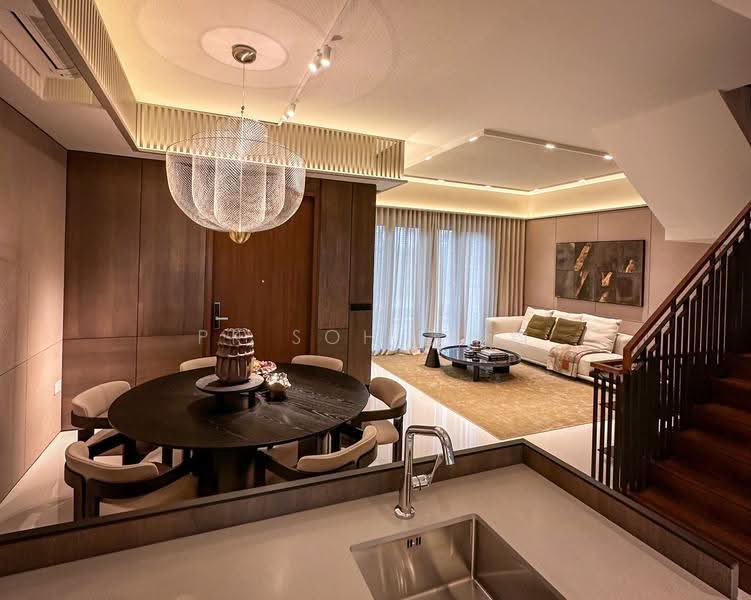 Parksuites, 18 Holland Grove Road, Tanglin / Holland / Bukit Timah, 4 Bedrooms, 3,068 sqft, Condominium For Sale, by PK Soh 苏培钧, 500273949 - Dining Room - PropertyGuru.com.sg