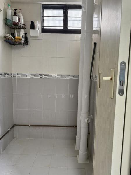 2 Hougang Avenue 3, 2 Hougang Avenue 3, Hougang / Punggol / Sengkang, 2 Bedrooms, 635 sqft, HDB Flat For Sale, by Thiru P, 500273952 - Bathroom - PropertyGuru.com.sg