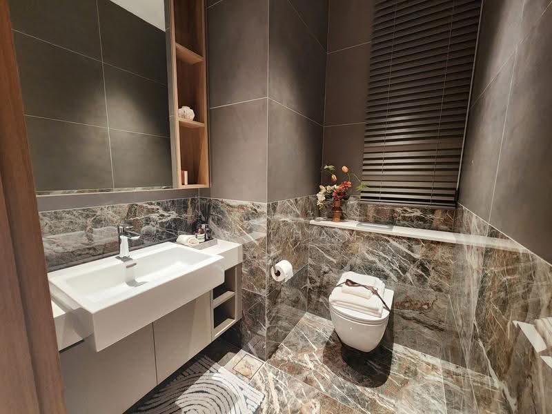 The Sen, De Souza Avenue, Clementi Park / Upper Bukit Timah, 4 Bedrooms, 1,453 sqft, Condominium For Sale, by Ivy Tham, 500273953 - Bathroom - PropertyGuru.com.sg