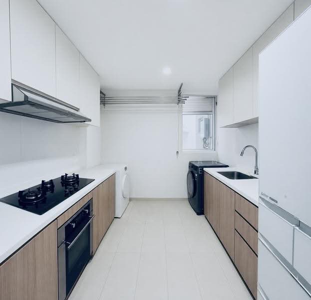 Lake Life, 12 Tao Ching Road, Boon Lay / Jurong / Tuas, 3 Bedrooms, 1,119 sqft, Condominium For Sale, by Eng Wee Han, Clarence, 500273989 - Kitchen - PropertyGuru.com.sg