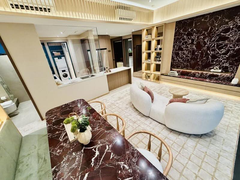 Amberwood at Holland, Tanglin / Holland / Bukit Timah, 4 Bedrooms, 1,249 sqft, Condominium For Sale, by Murphy Lee, 500273991 - Living Room - PropertyGuru.com.sg
