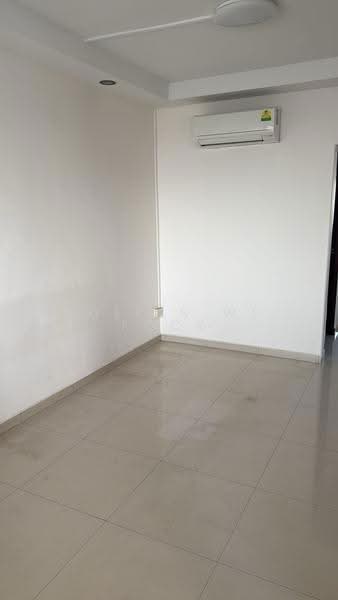 274 Tampines Street 22, 274 Tampines Street 22, Pasir Ris / Tampines, 2 Bedrooms, 774 sqft, HDB Flat For Sale, by Julius WL Fock, 500273996 - Interior - PropertyGuru.com.sg