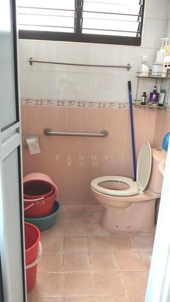 316 Clementi Avenue 4, 316 Clementi Avenue 4, Buona Vista / West Coast / Clementi New Town, Room Rental, 100 sqft, HDB Flat For Rent, by Kenny Kan, 500274000 - Bathroom - PropertyGuru.com.sg