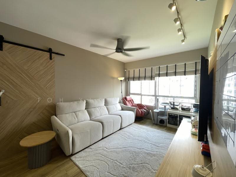 812B Choa Chu Kang Avenue 7, 812B Choa Chu Kang Avenue 7, Dairy Farm / Bukit Panjang / Choa Chu Kang, 4 Bedrooms, 1,216 sqft, HDB Flat For Sale, by Toh YiQin (卓意钦), 500274013 - Living Room - PropertyGuru.com.sg