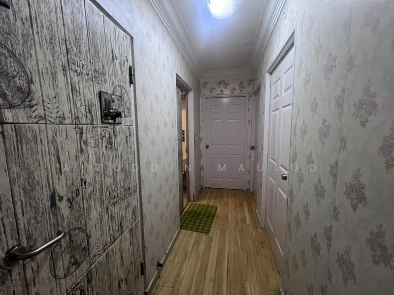 522C Tampines Central 7, 522C Tampines Central 7, Pasir Ris / Tampines, 3 Bedrooms, 1,001 sqft, HDB Flat For Sale, by Aizuddin Maulud, 500274019 - Corridor - PropertyGuru.com.sg