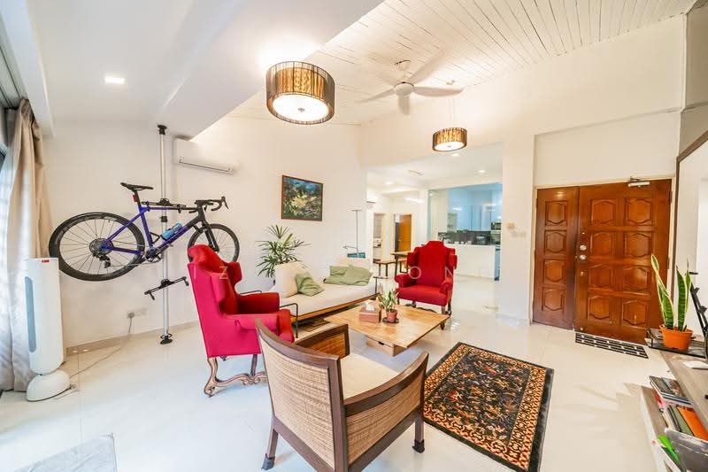 Clementi Park, 123 Sunset Way, Clementi Park / Upper Bukit Timah, 3 Bedrooms, 1,796 sqft, Condominium For Sale, by Izaac Fong, 500274023 - Living Room - PropertyGuru.com.sg