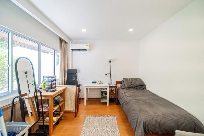 Clementi Park, 123 Sunset Way, Clementi Park / Upper Bukit Timah, 3 Bedrooms, 1,796 sqft, Condominium For Sale, by Izaac Fong, 500274023 - Bedroom - PropertyGuru.com.sg