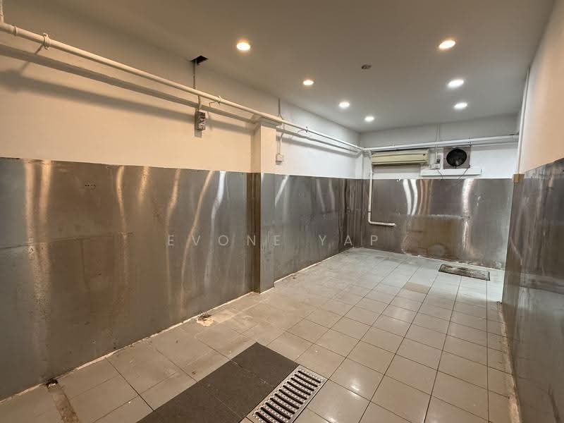 Rare Serangoon Garden Estate Good Prominent frontage F&B ready to start, Serangoon Garden Estate, Hougang / Punggol / Sengkang, 2,000 sqft, Food & Beverage For Rent, by Evone Yap, 500274025 - Interior - CommercialGuru.com.sg