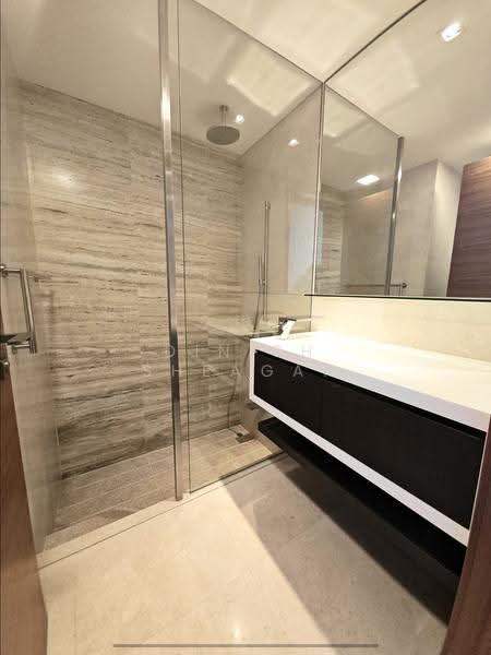 Altez, 16 Enggor Street, Chinatown / Tanjong Pagar, 2 Bedrooms, 1,109 sqft, Condominium For Sale, by Dinish Sheagar, 500274026 - Bathroom - PropertyGuru.com.sg