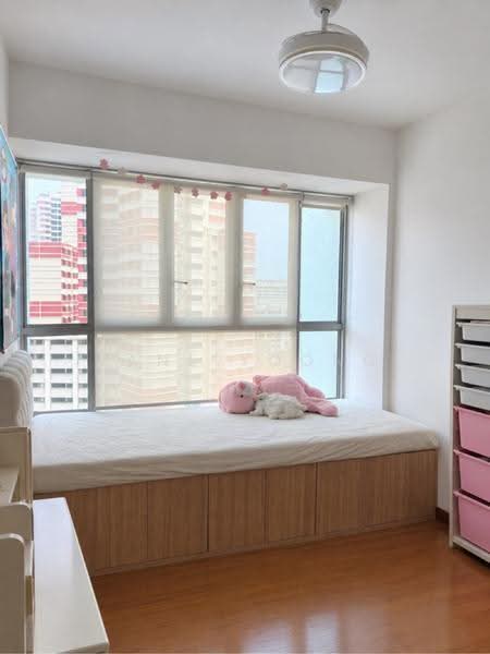 The Metropolitan Condominium, 6 Alexandra View, Alexandra / Commonwealth, 2 Bedrooms, 840 sqft, Condominium For Rent, by Jane Yoong, 500274027 - PropertyGuru.com.sg