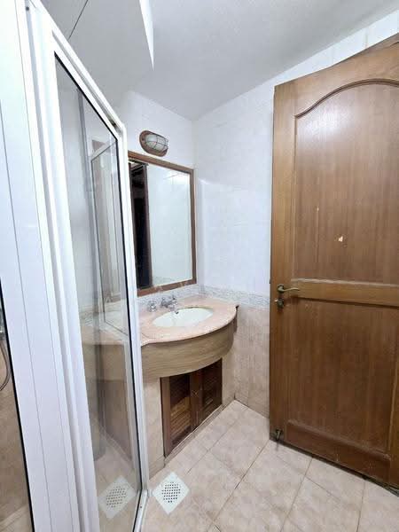 Westcove Condo, 16 West Coast Crescent, Buona Vista / West Coast / Clementi New Town, Room Rental, 100 sqft, Condominium For Rent, by Lavish Haven Pte Ltd, 500274053 - Bathroom - PropertyGuru.com.sg